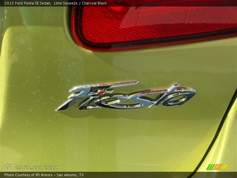 Lime Squeeze / Charcoal Black 2013 Ford Fiesta SE Sedan