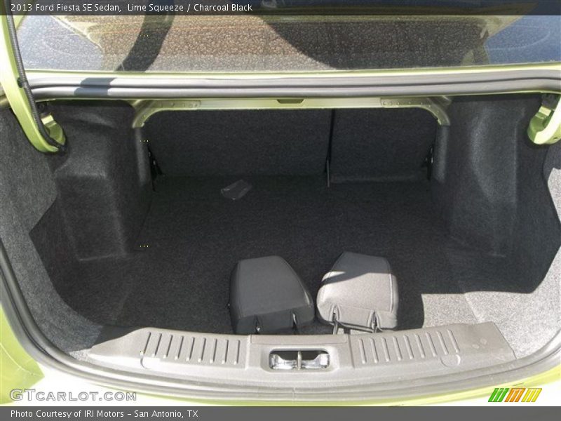 Lime Squeeze / Charcoal Black 2013 Ford Fiesta SE Sedan