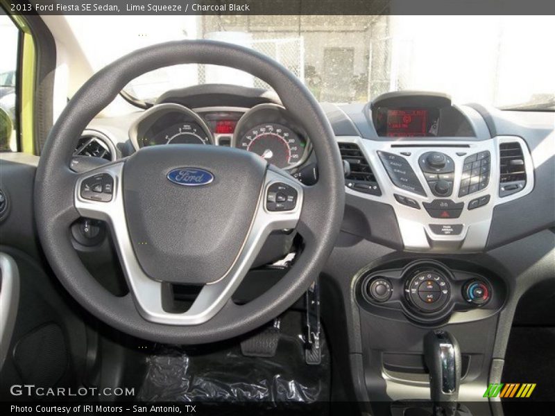 Lime Squeeze / Charcoal Black 2013 Ford Fiesta SE Sedan