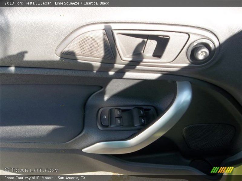Lime Squeeze / Charcoal Black 2013 Ford Fiesta SE Sedan