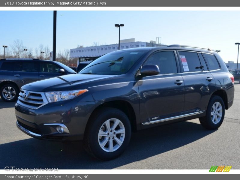 Magnetic Gray Metallic / Ash 2013 Toyota Highlander V6