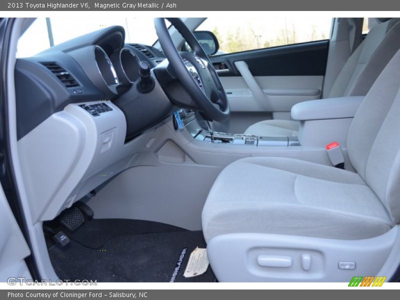 Magnetic Gray Metallic / Ash 2013 Toyota Highlander V6