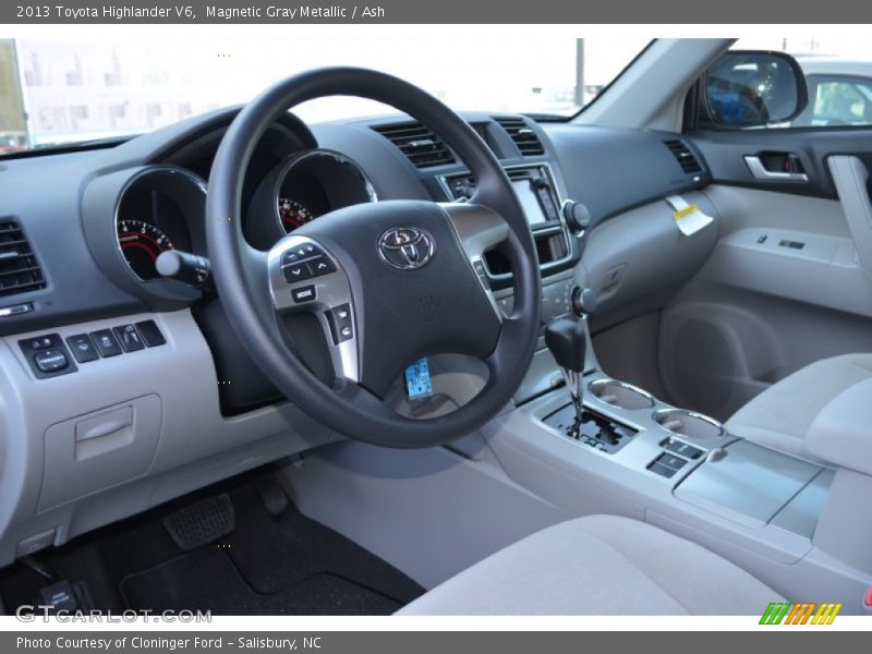 Magnetic Gray Metallic / Ash 2013 Toyota Highlander V6