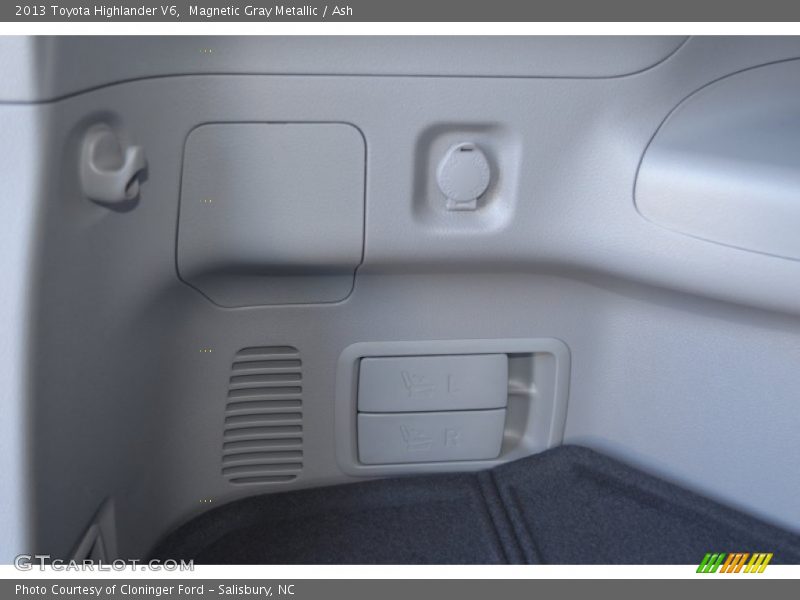 Magnetic Gray Metallic / Ash 2013 Toyota Highlander V6