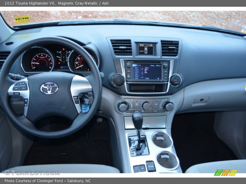 Magnetic Gray Metallic / Ash 2013 Toyota Highlander V6
