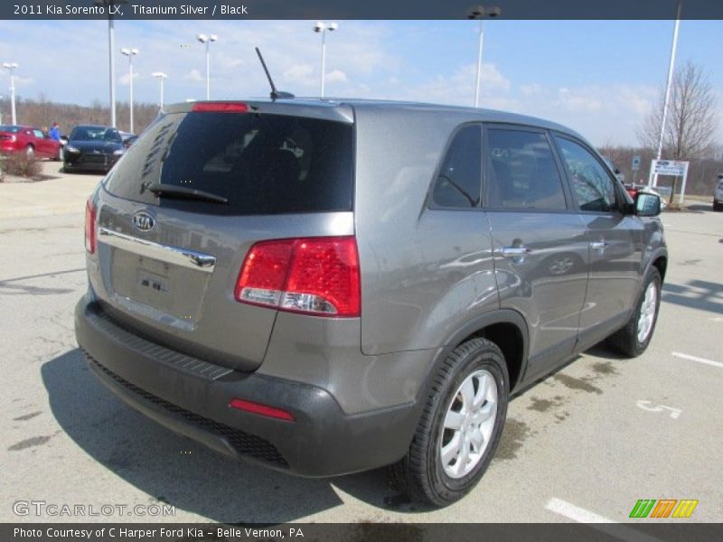Titanium Silver / Black 2011 Kia Sorento LX