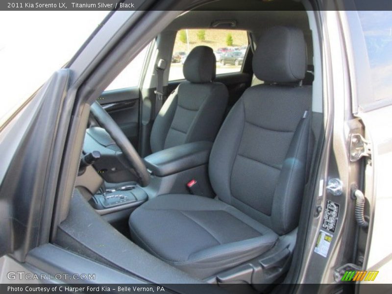 Titanium Silver / Black 2011 Kia Sorento LX