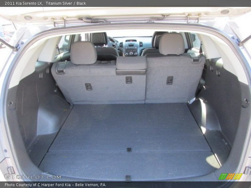 Titanium Silver / Black 2011 Kia Sorento LX