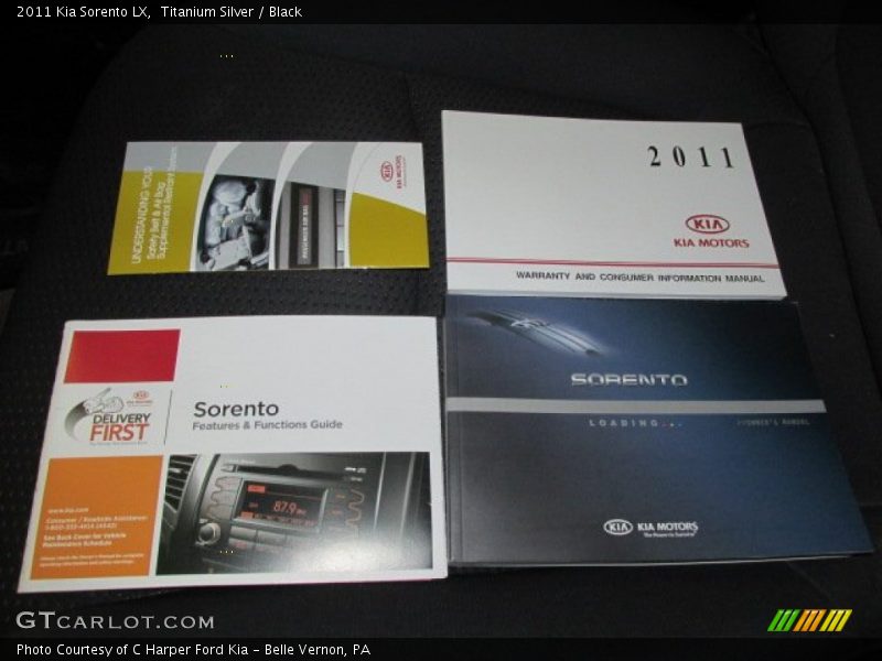 Titanium Silver / Black 2011 Kia Sorento LX