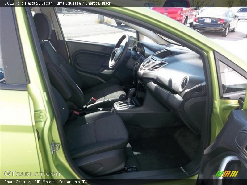 Lime Squeeze / Charcoal Black 2013 Ford Fiesta SE Sedan