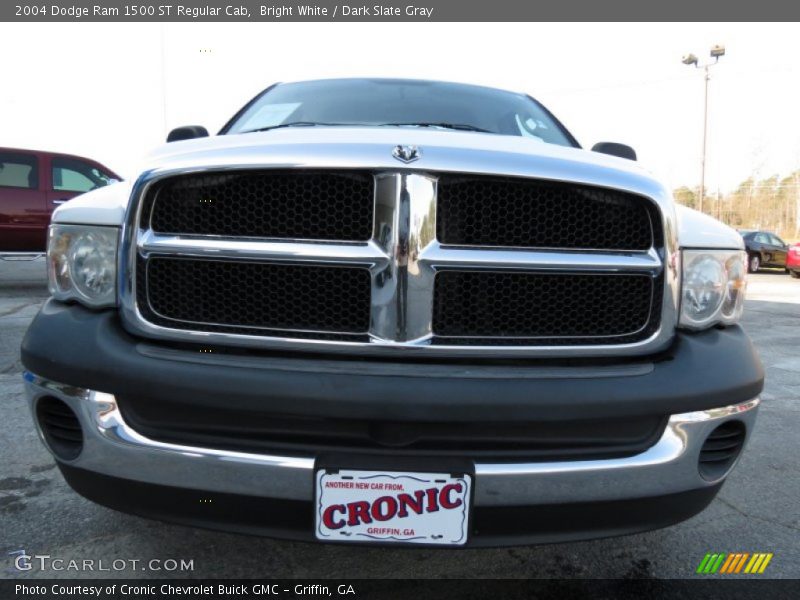 Bright White / Dark Slate Gray 2004 Dodge Ram 1500 ST Regular Cab