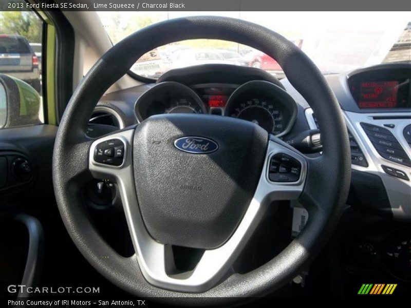 Lime Squeeze / Charcoal Black 2013 Ford Fiesta SE Sedan
