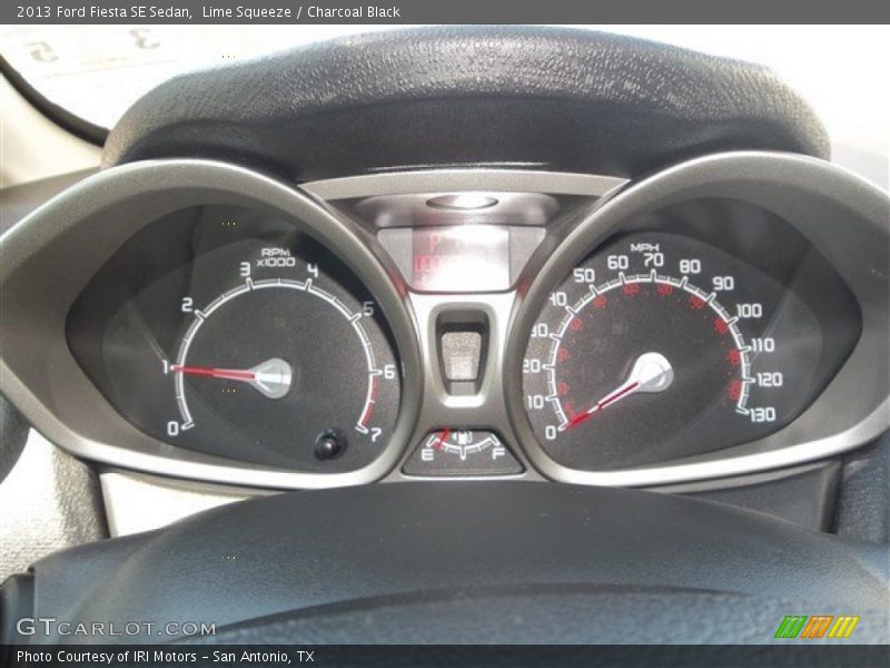 Lime Squeeze / Charcoal Black 2013 Ford Fiesta SE Sedan