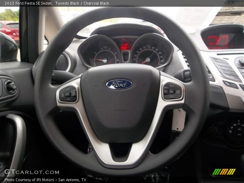 Tuxedo Black / Charcoal Black 2013 Ford Fiesta SE Sedan