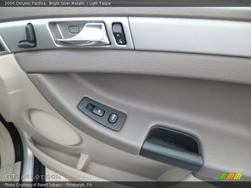 Bright Silver Metallic / Light Taupe 2006 Chrysler Pacifica