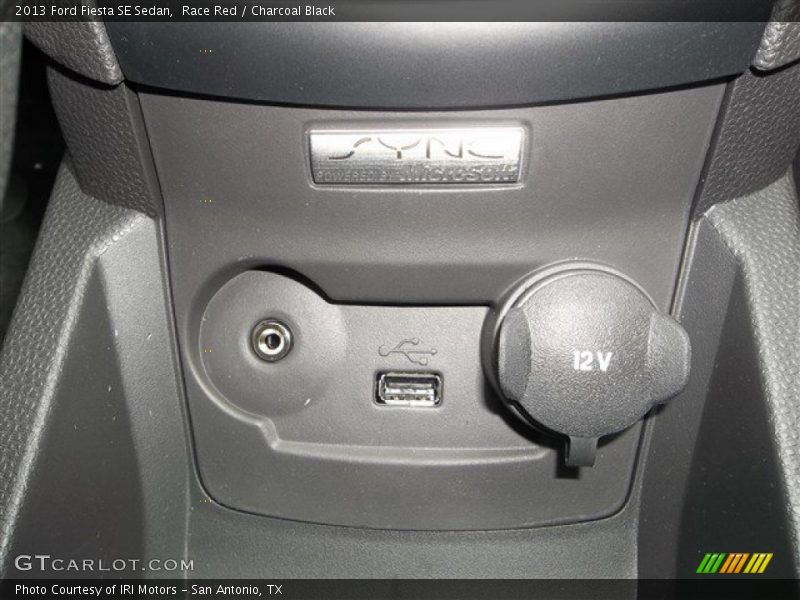 Race Red / Charcoal Black 2013 Ford Fiesta SE Sedan