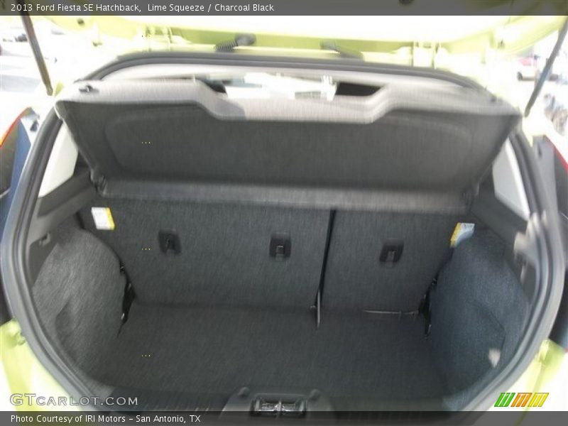 Lime Squeeze / Charcoal Black 2013 Ford Fiesta SE Hatchback