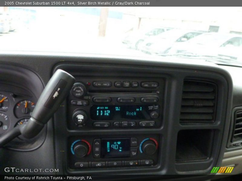 Silver Birch Metallic / Gray/Dark Charcoal 2005 Chevrolet Suburban 1500 LT 4x4