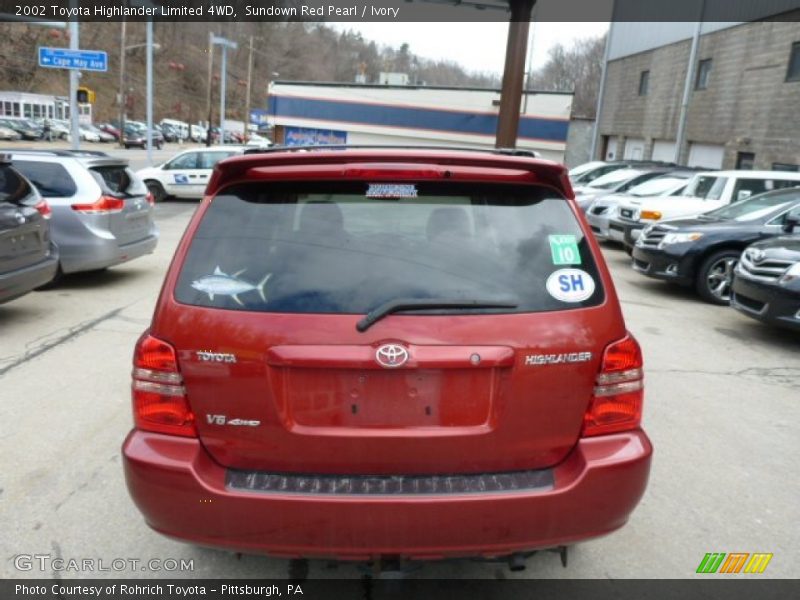 Sundown Red Pearl / Ivory 2002 Toyota Highlander Limited 4WD