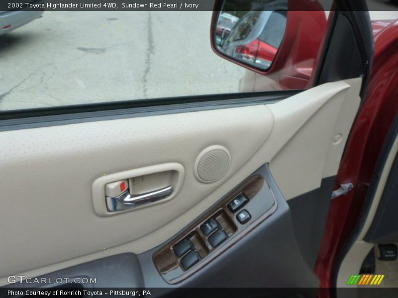 Sundown Red Pearl / Ivory 2002 Toyota Highlander Limited 4WD