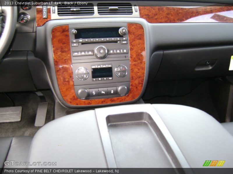 Black / Ebony 2013 Chevrolet Suburban LT 4x4