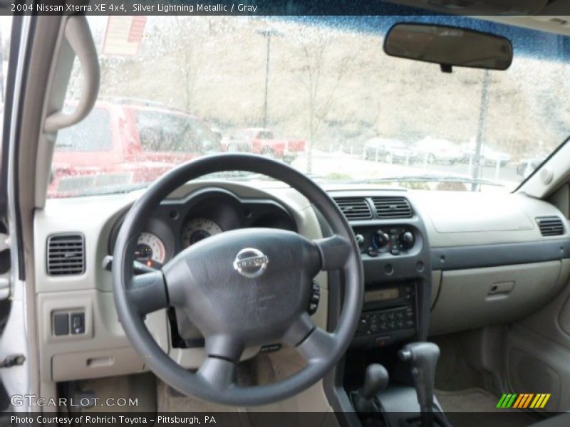 Silver Lightning Metallic / Gray 2004 Nissan Xterra XE 4x4