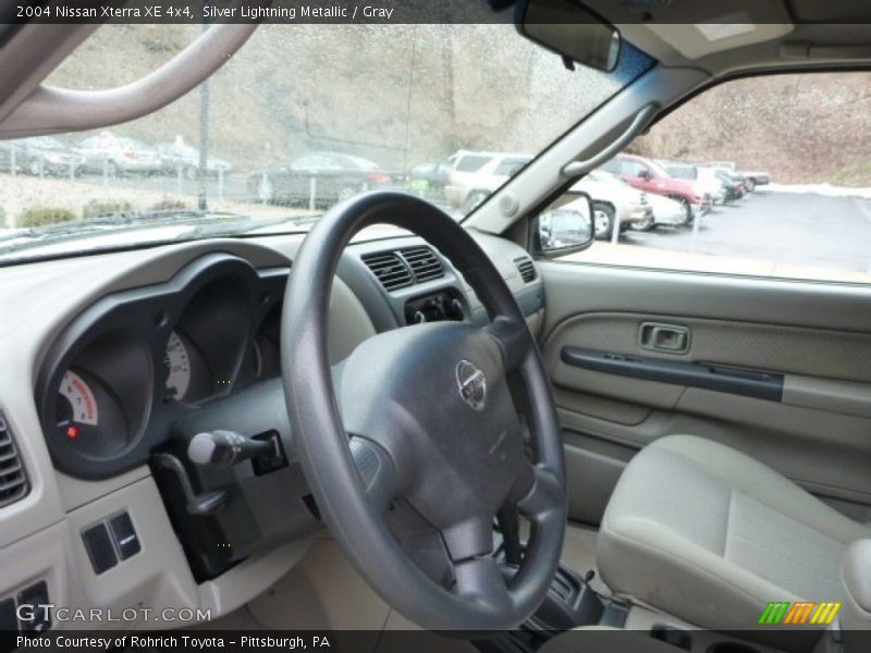 Silver Lightning Metallic / Gray 2004 Nissan Xterra XE 4x4
