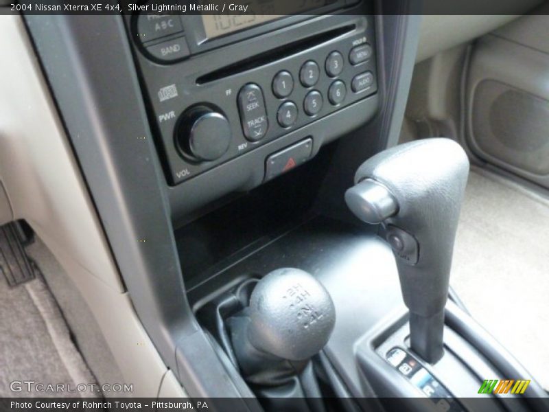 Silver Lightning Metallic / Gray 2004 Nissan Xterra XE 4x4