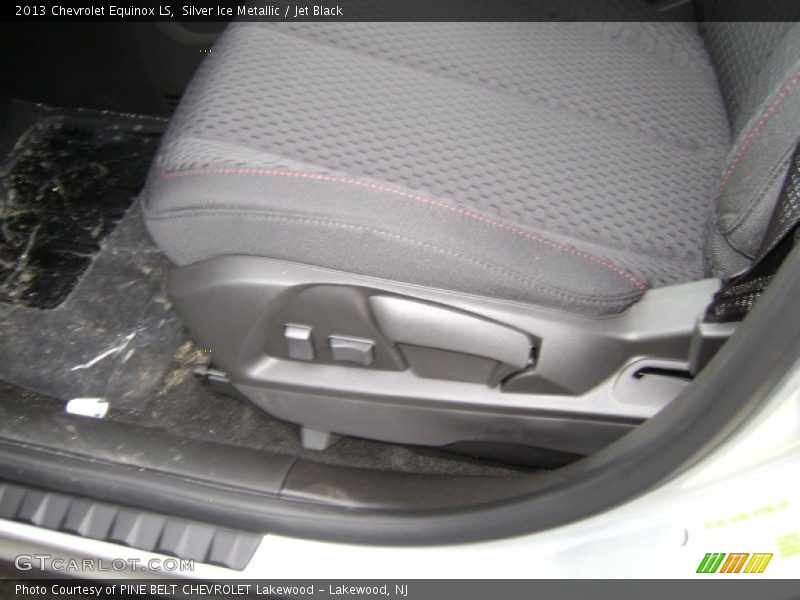 Silver Ice Metallic / Jet Black 2013 Chevrolet Equinox LS