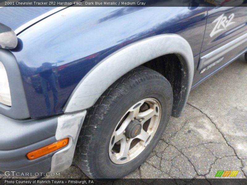 Dark Blue Metallic / Medium Gray 2001 Chevrolet Tracker ZR2 Hardtop 4WD