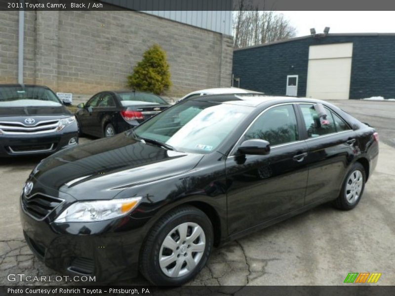 Black / Ash 2011 Toyota Camry