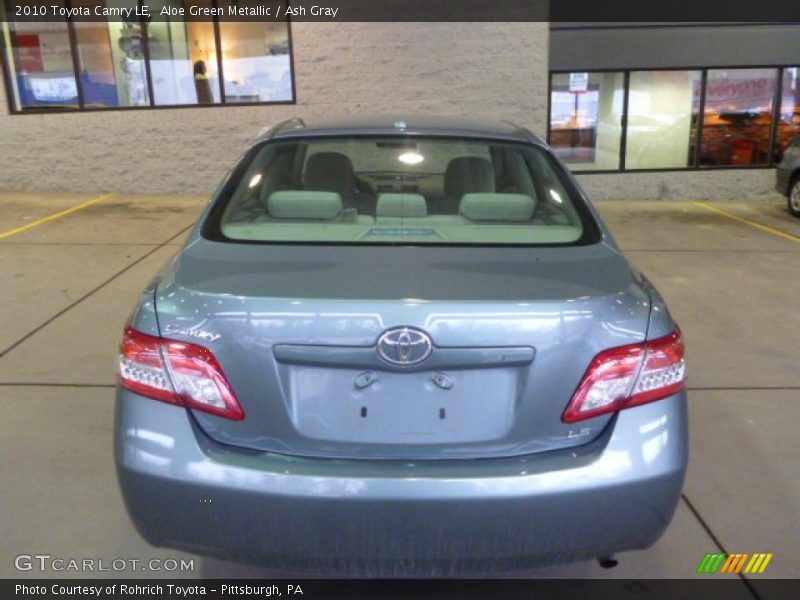 Aloe Green Metallic / Ash Gray 2010 Toyota Camry LE