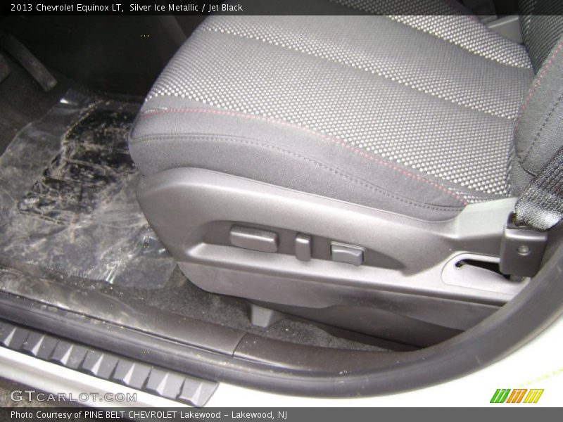 Silver Ice Metallic / Jet Black 2013 Chevrolet Equinox LT