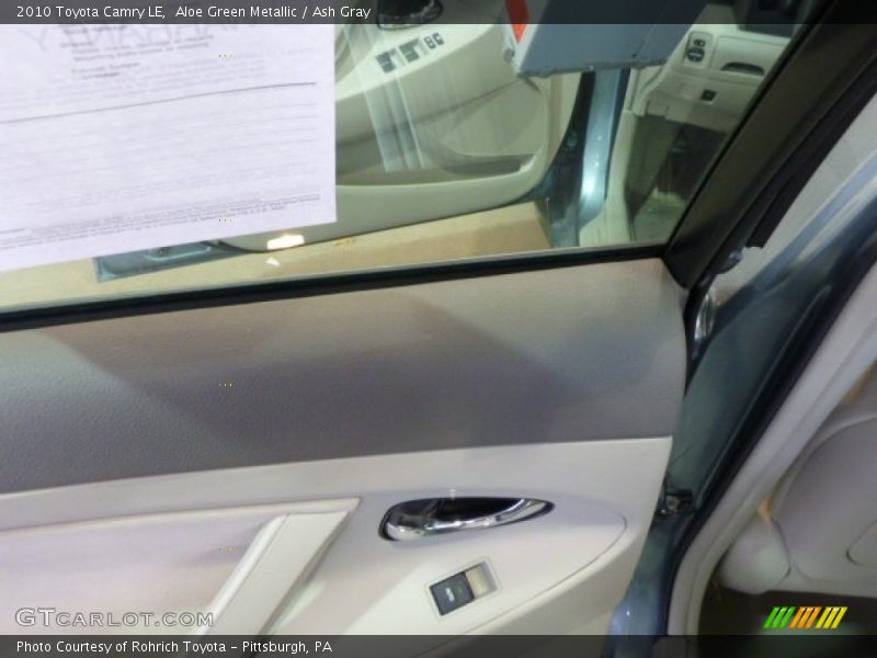 Aloe Green Metallic / Ash Gray 2010 Toyota Camry LE