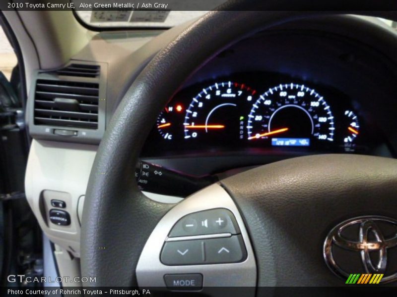 Aloe Green Metallic / Ash Gray 2010 Toyota Camry LE