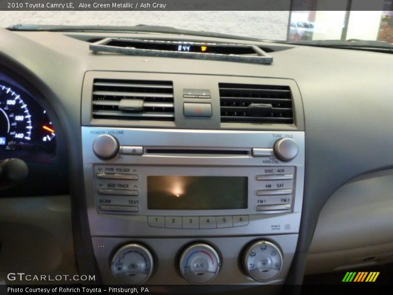Aloe Green Metallic / Ash Gray 2010 Toyota Camry LE