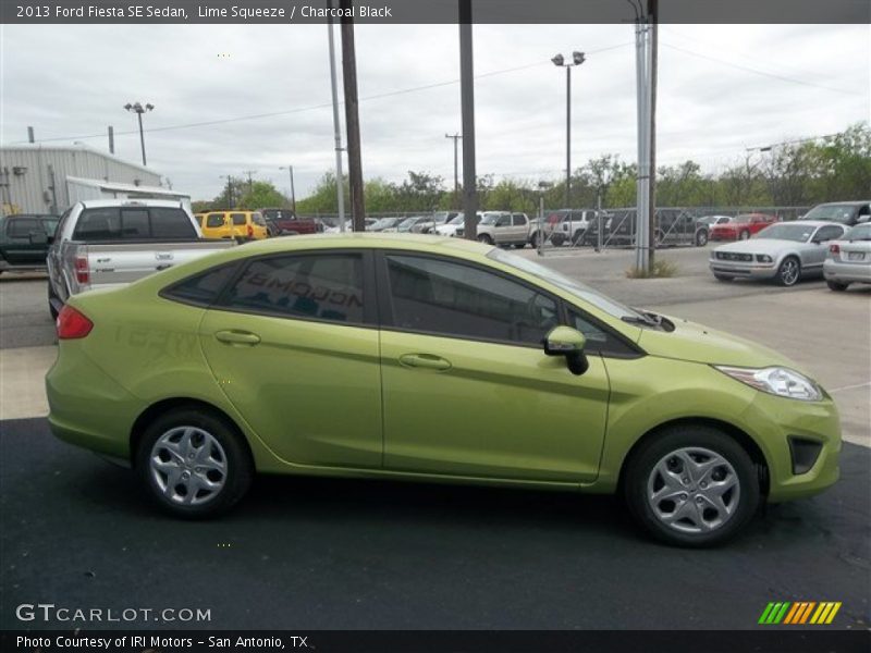 Lime Squeeze / Charcoal Black 2013 Ford Fiesta SE Sedan