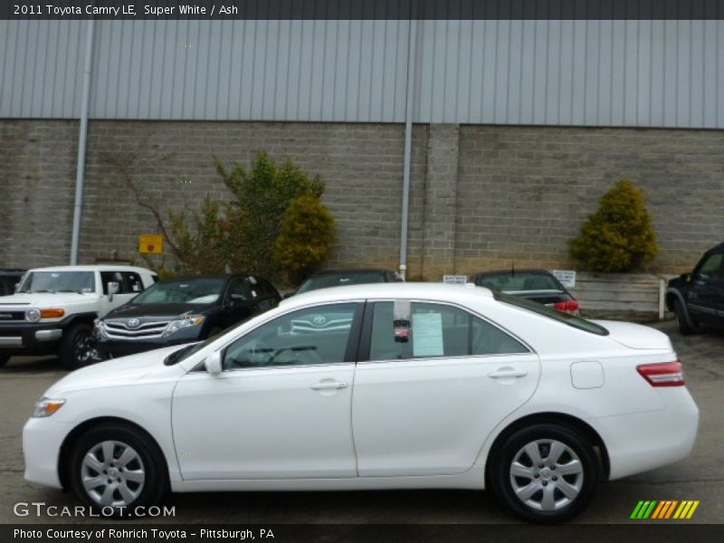 Super White / Ash 2011 Toyota Camry LE