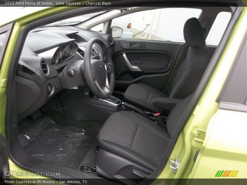 Lime Squeeze / Charcoal Black 2013 Ford Fiesta SE Sedan