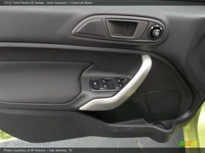 Lime Squeeze / Charcoal Black 2013 Ford Fiesta SE Sedan