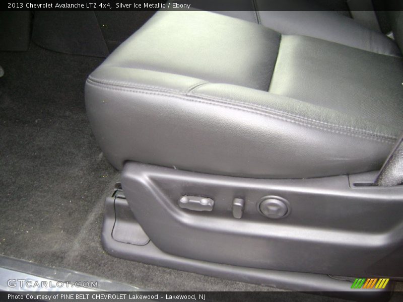 Silver Ice Metallic / Ebony 2013 Chevrolet Avalanche LTZ 4x4