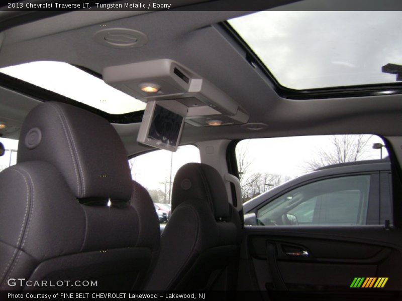 Tungsten Metallic / Ebony 2013 Chevrolet Traverse LT