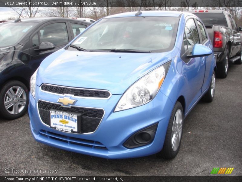 Denim (Blue) / Silver/Blue 2013 Chevrolet Spark LS