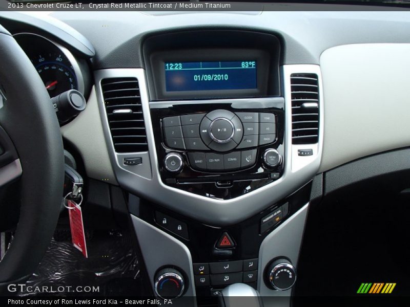 Crystal Red Metallic Tintcoat / Medium Titanium 2013 Chevrolet Cruze LT