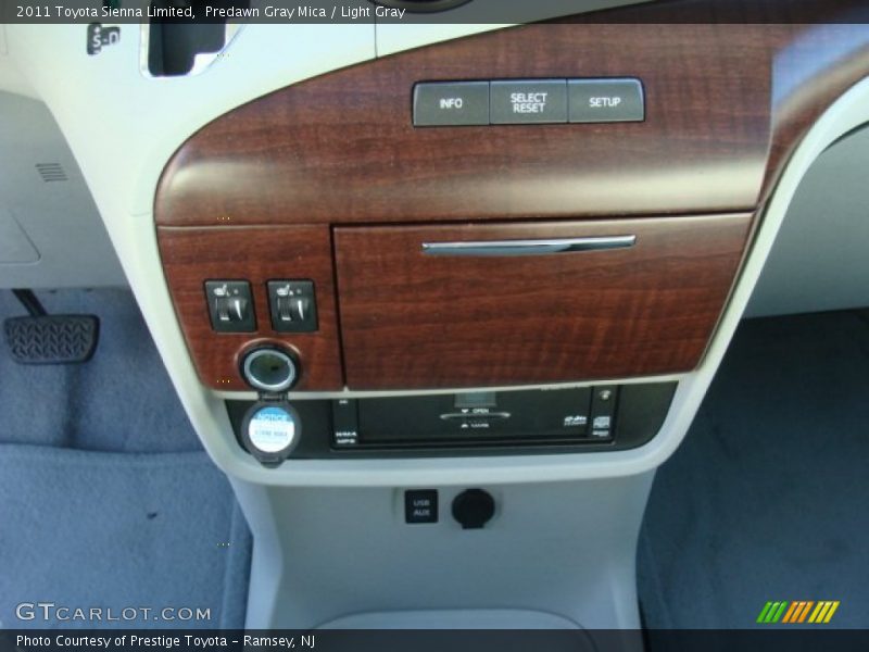 Predawn Gray Mica / Light Gray 2011 Toyota Sienna Limited