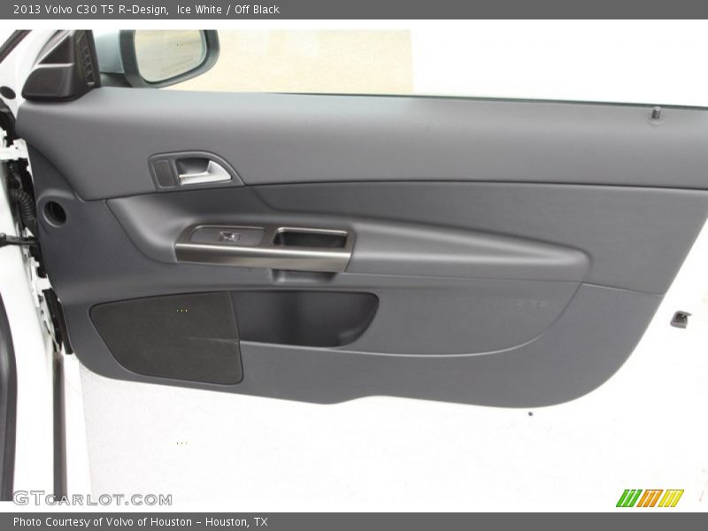 Ice White / Off Black 2013 Volvo C30 T5 R-Design