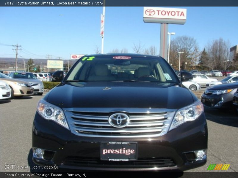 Cocoa Bean Metallic / Ivory 2012 Toyota Avalon Limited