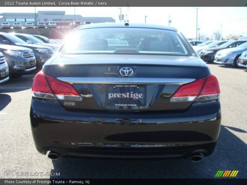 Cocoa Bean Metallic / Ivory 2012 Toyota Avalon Limited