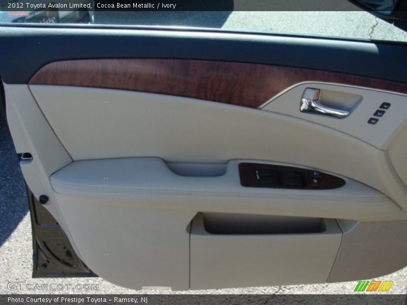 Cocoa Bean Metallic / Ivory 2012 Toyota Avalon Limited