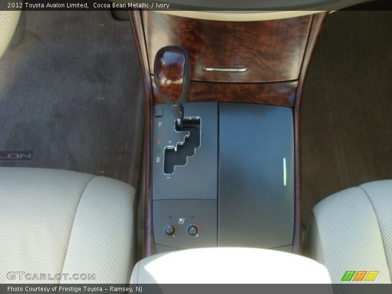 Cocoa Bean Metallic / Ivory 2012 Toyota Avalon Limited